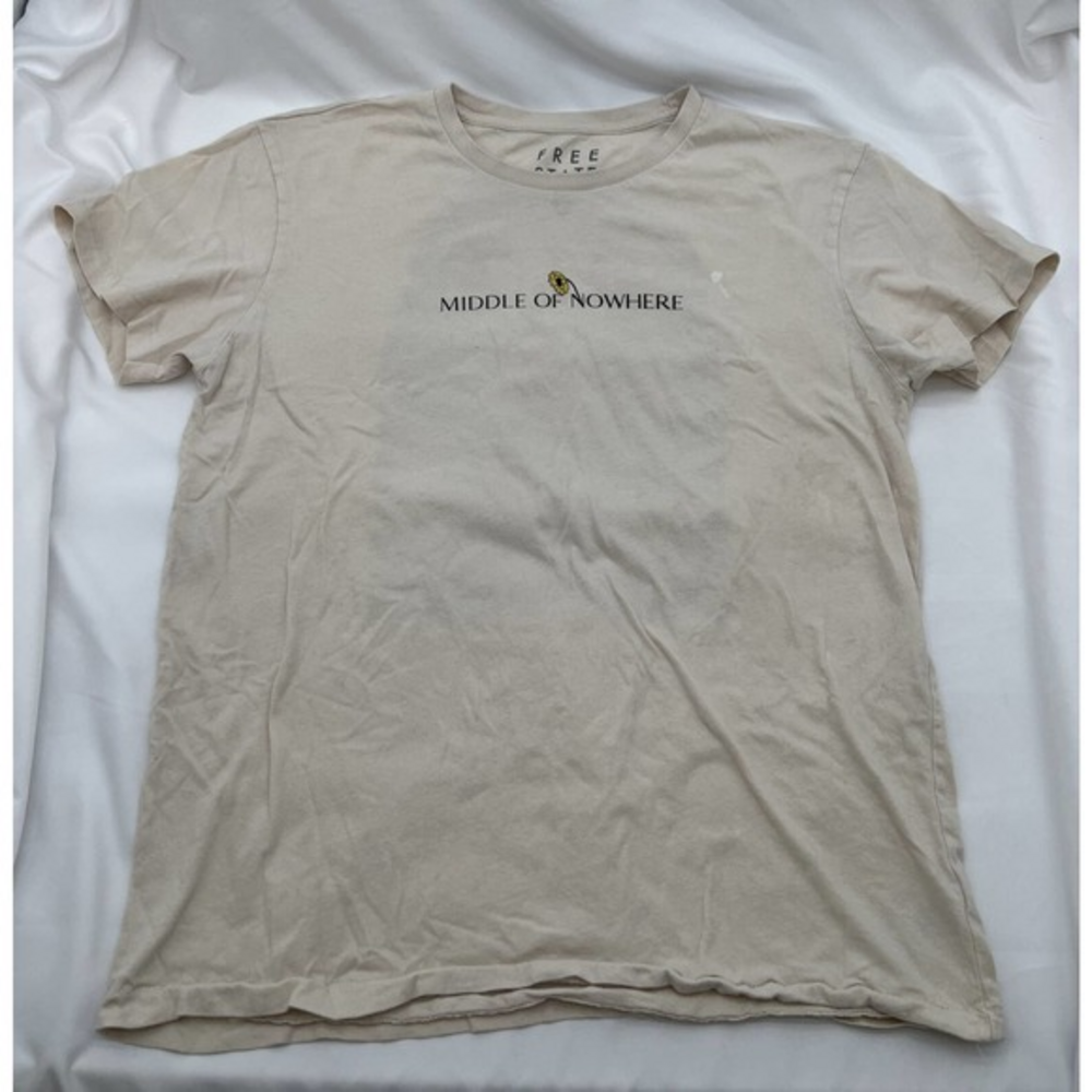 Free State T Shirt- “Middle of Nowhere- France” Sz M. Single Stitch on‎ Sleeves.
